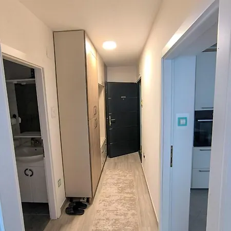 Apartment Esma *